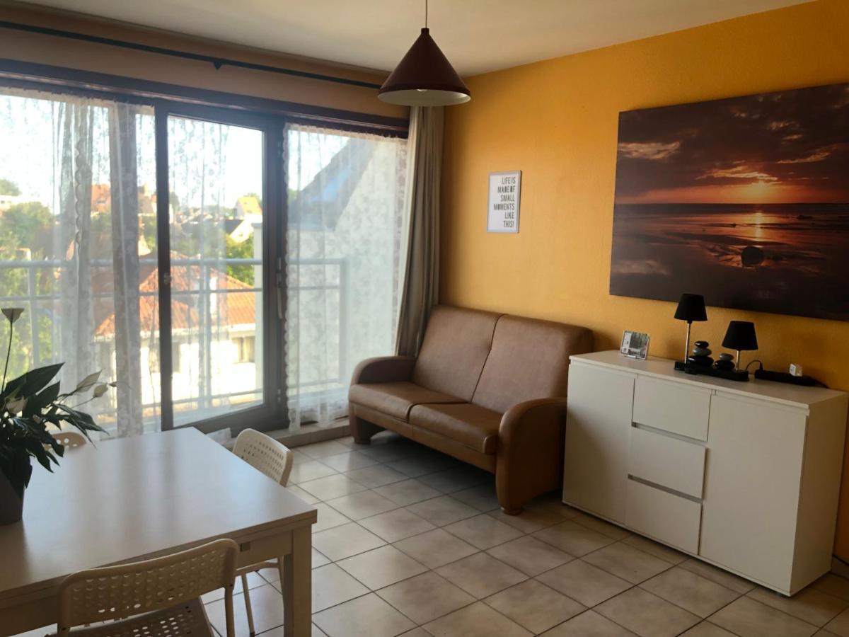 Gezellig Appartement In Oostende Bagian luar foto